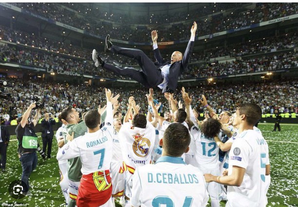 Kỷ nguyên chứng kiến thành tích lịch sử khi Zidane đưa Real Madrid vô địch 3 lần Champions League liên tiếp