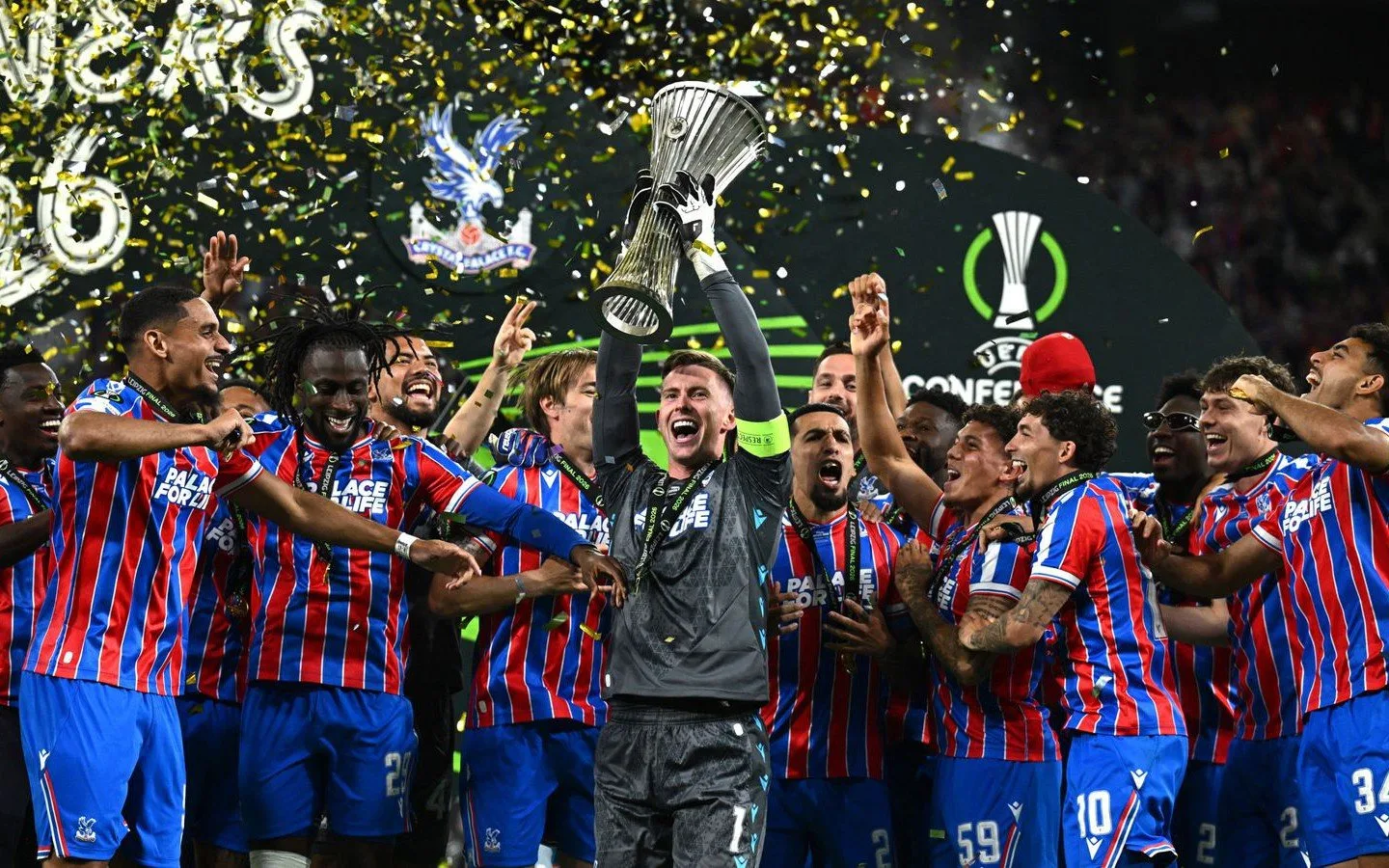cau lac bo bong da crystal palace