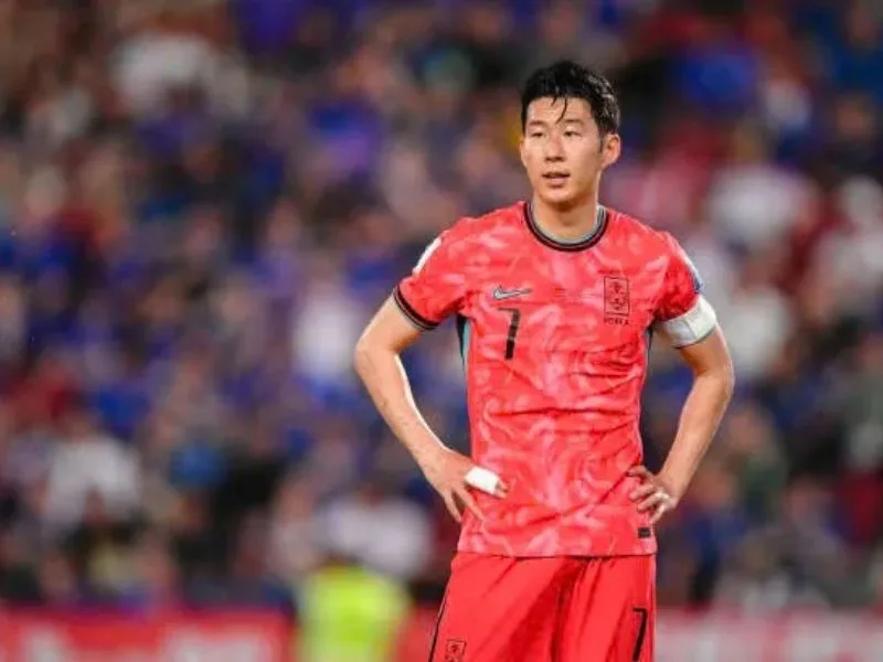 son heung min tu giac mo san co den bieu tuong bong da han quoc