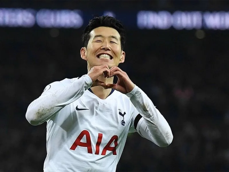 son heung min tu giac mo san co den bieu tuong bong da han quoc